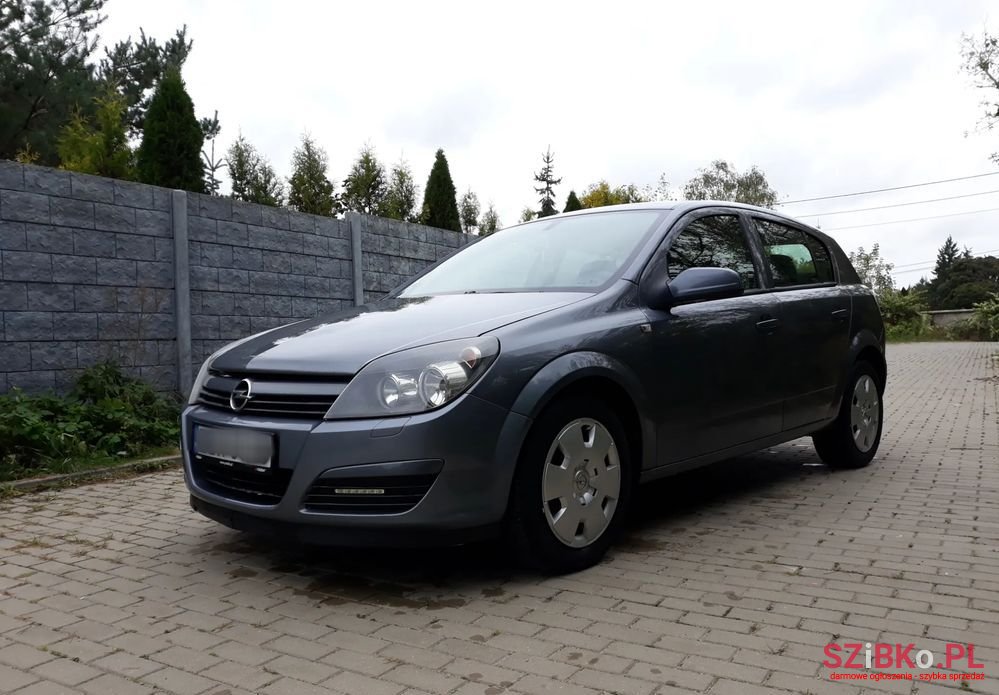 2005' Opel Astra photo #3