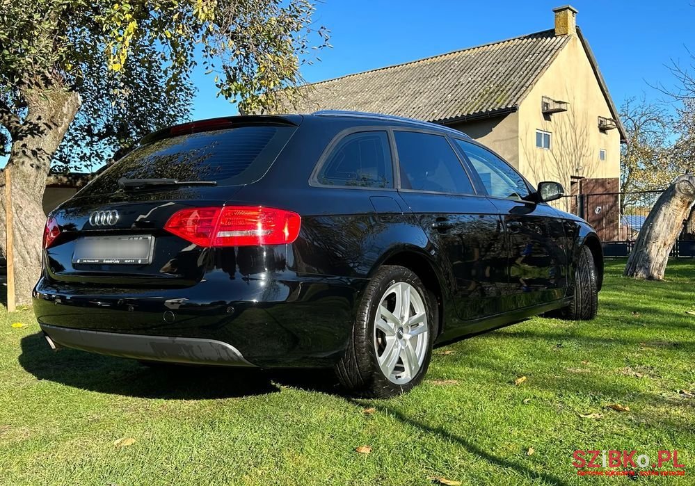 2009' Audi A4 2.0 Tdi E photo #5