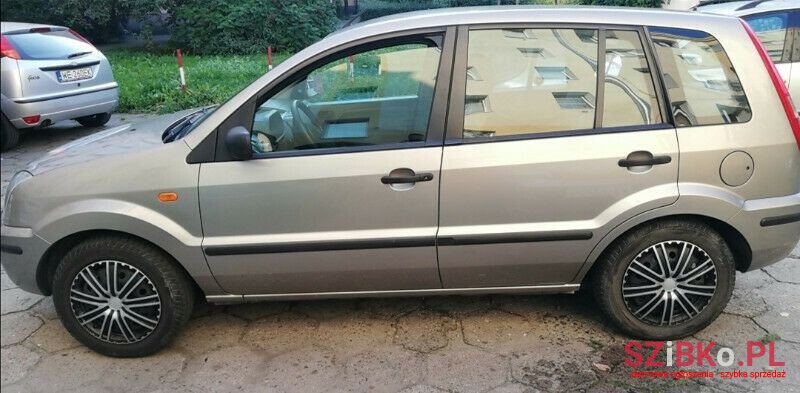 2003' Ford Fusion photo #4