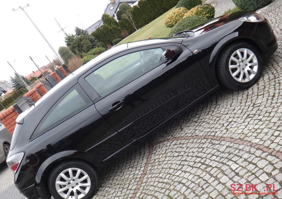2005' Opel Astra photo #3