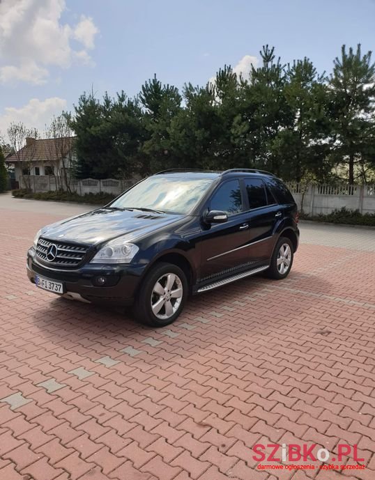 2007' Mercedes-Benz Ml photo #2