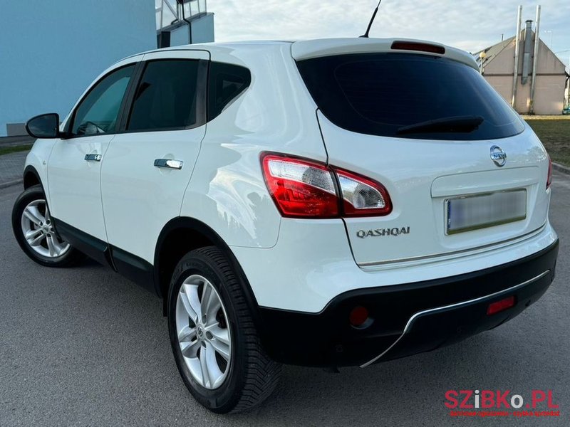 2011' Nissan Qashqai 2.0 Tekna Premium photo #4