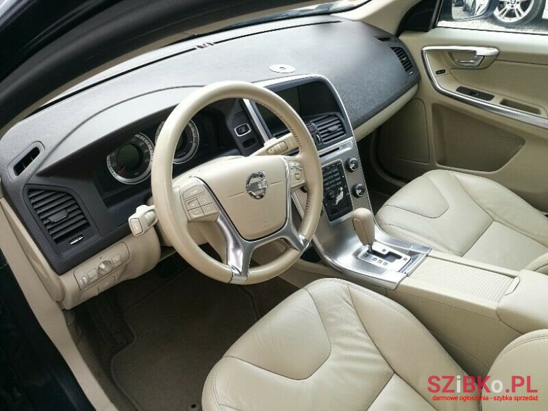 2012' Volvo XC60 photo #2