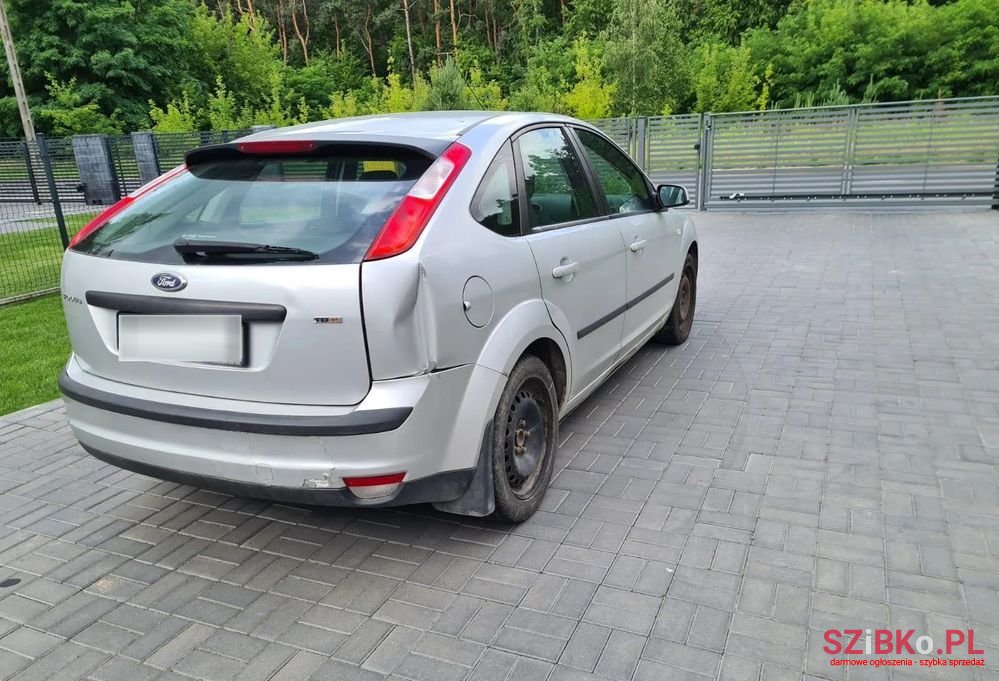 2006' Ford Focus photo #3