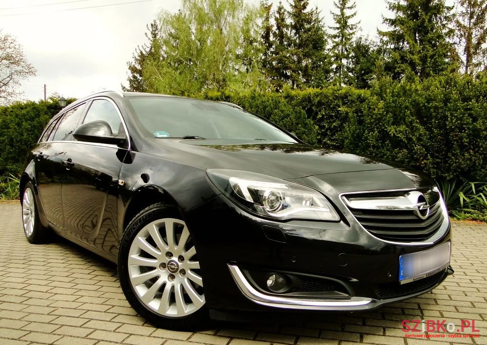 2015' Opel Insignia Sports Tourer photo #2
