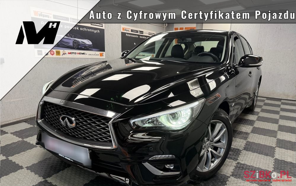 2018' Infiniti Q50 photo #2