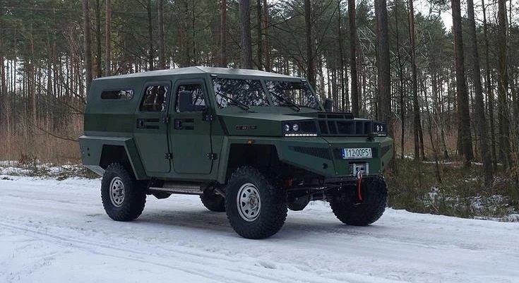 Autobox AH 20.44 to nowy polski samochód. Dla wojska. Na razie, bo powstaną też inne wersje