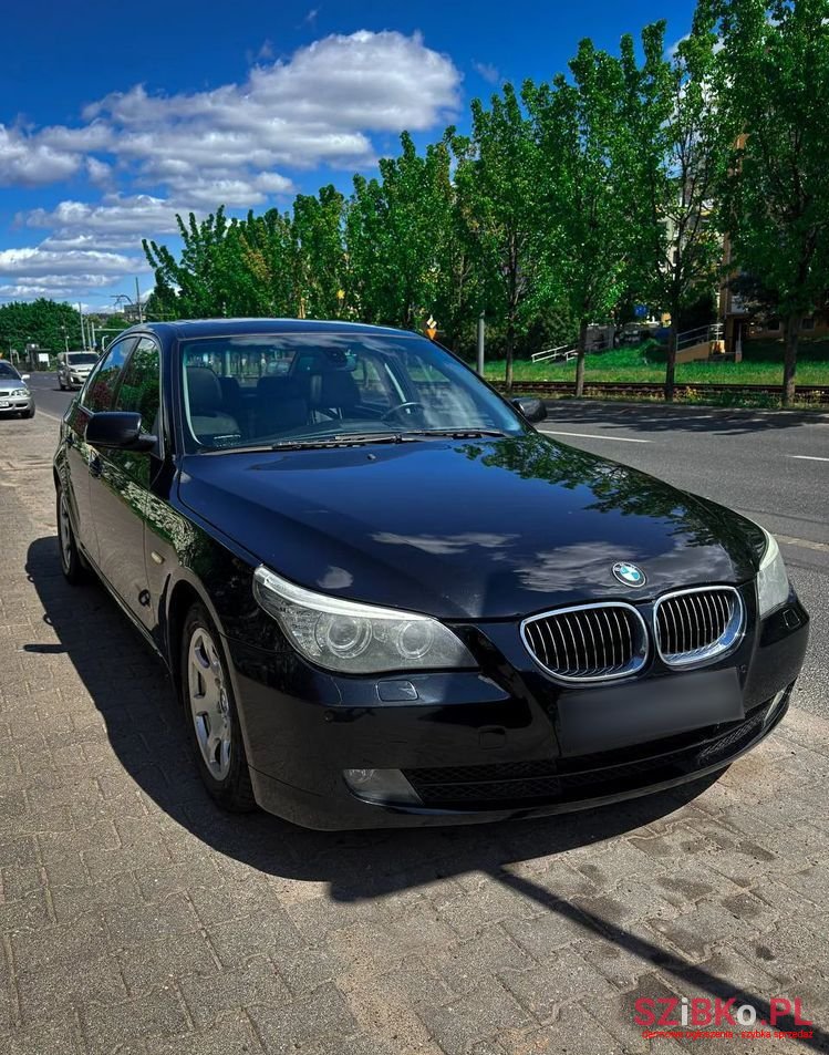 2008' BMW 5 Series 520D photo #3