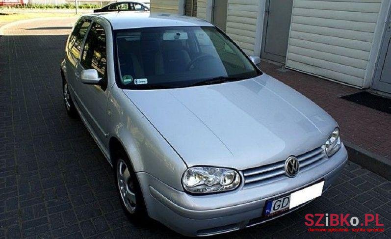 2000' Volkswagen Golf photo #1