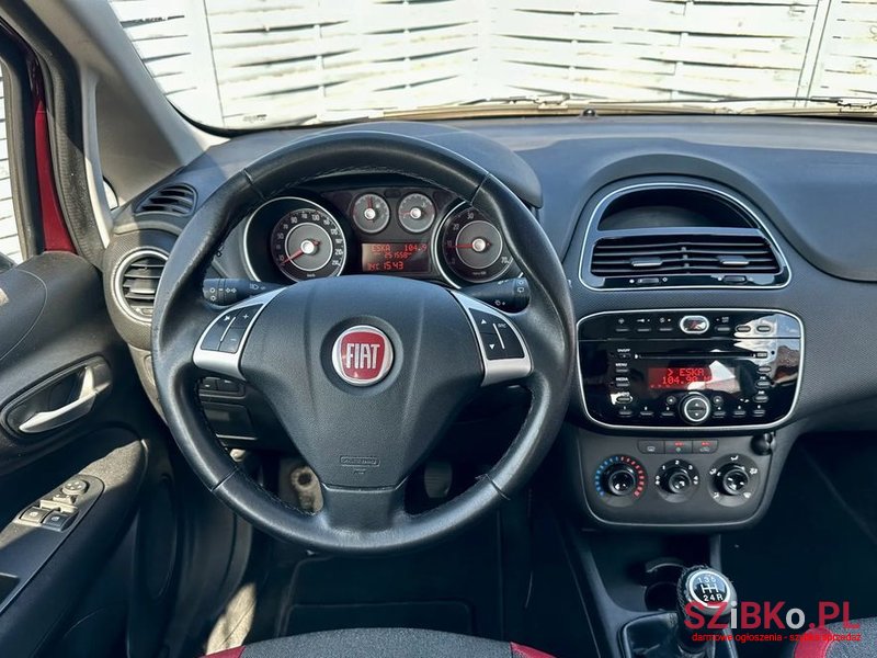 2012' Fiat Punto Evo photo #6