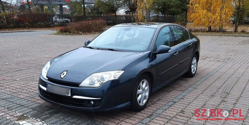 2008' Renault Laguna photo #1