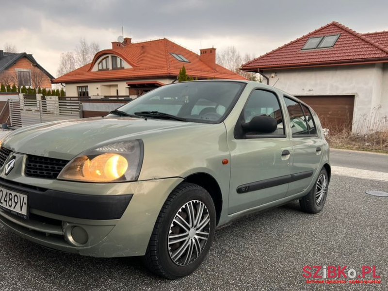 2002' Renault Clio photo #6