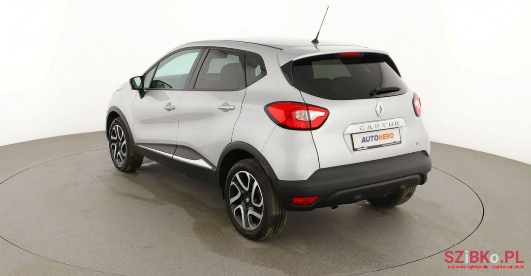2016' Renault Captur photo #3