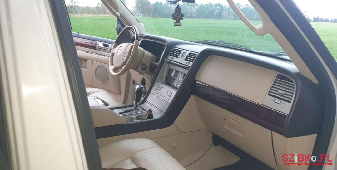 2005' Lincoln Navigator photo #6