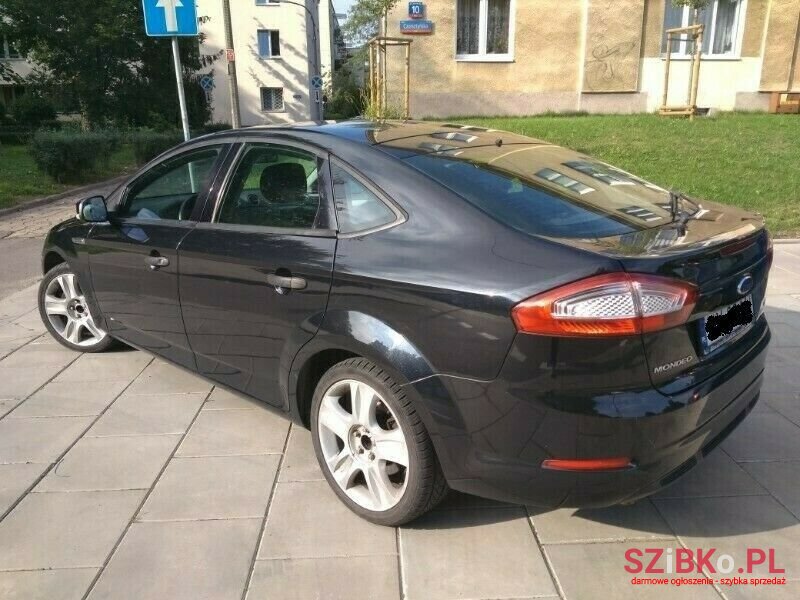 2011' Ford Mondeo photo #2