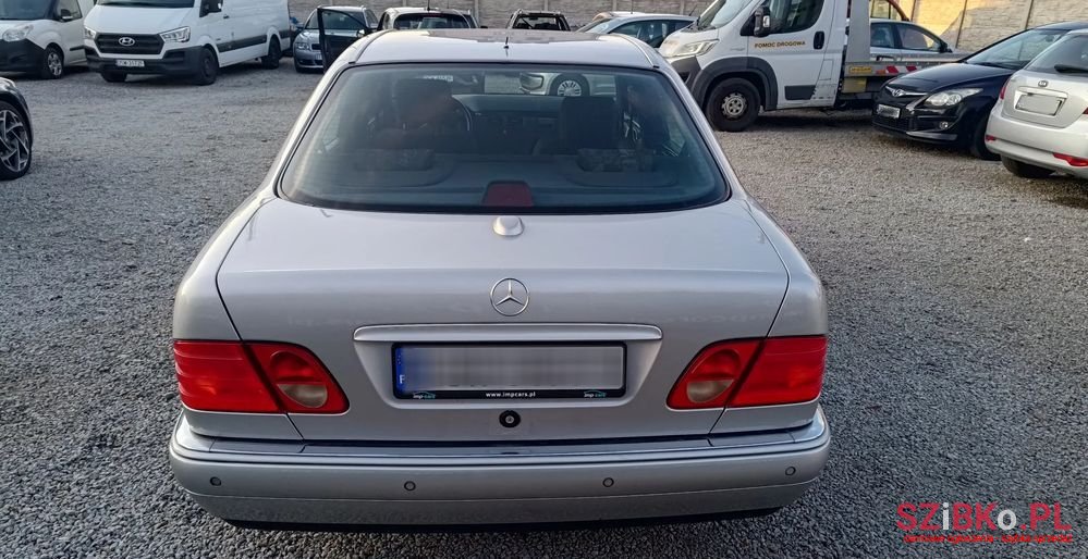 1996' Mercedes-Benz E-Class photo #3