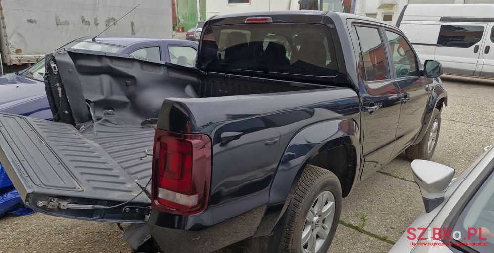 2016' Volkswagen Amarok photo #3