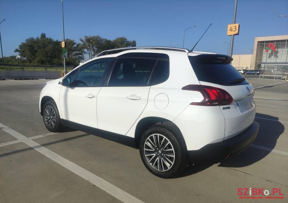 2017' Peugeot 2008 photo #6