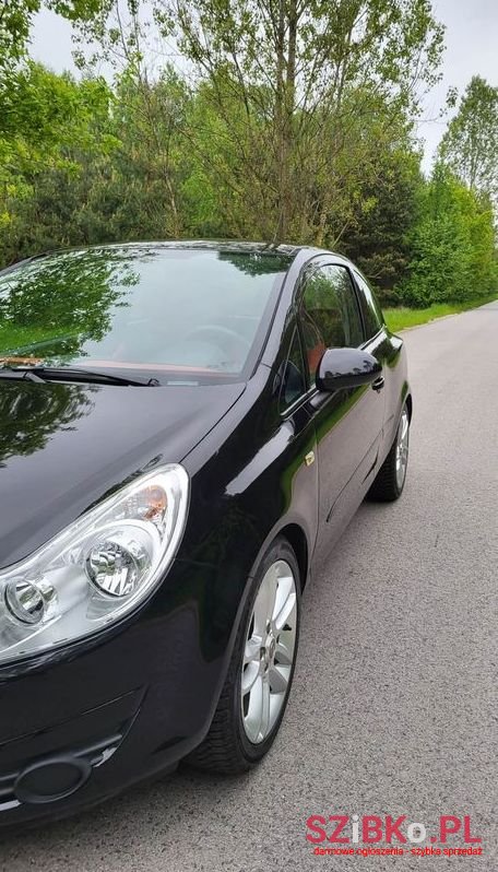 2007' Opel Corsa 1.2 16V Cosmo photo #2