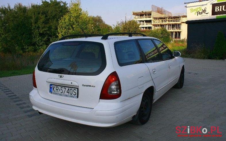 2000' Daewoo Nubira photo #2