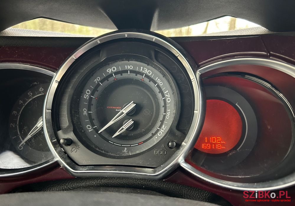 2010' Citroen DS3 1.6 Thp Sportchic photo #6