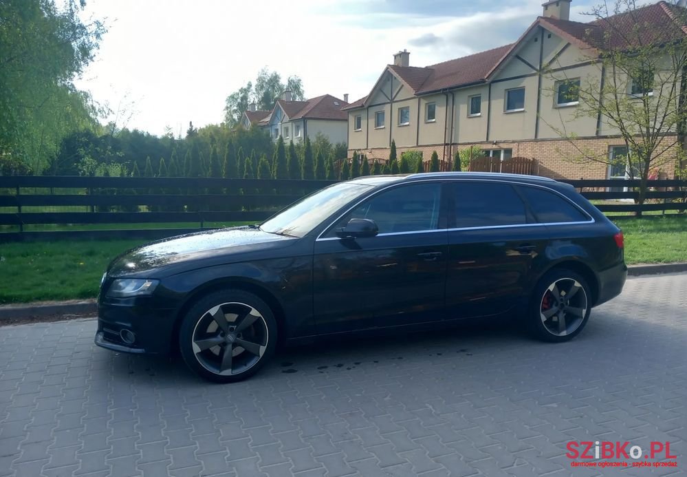 2010' Audi A4 2.0 Tdi Dpf photo #4