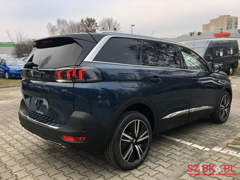 2022' Peugeot 5008 photo #5