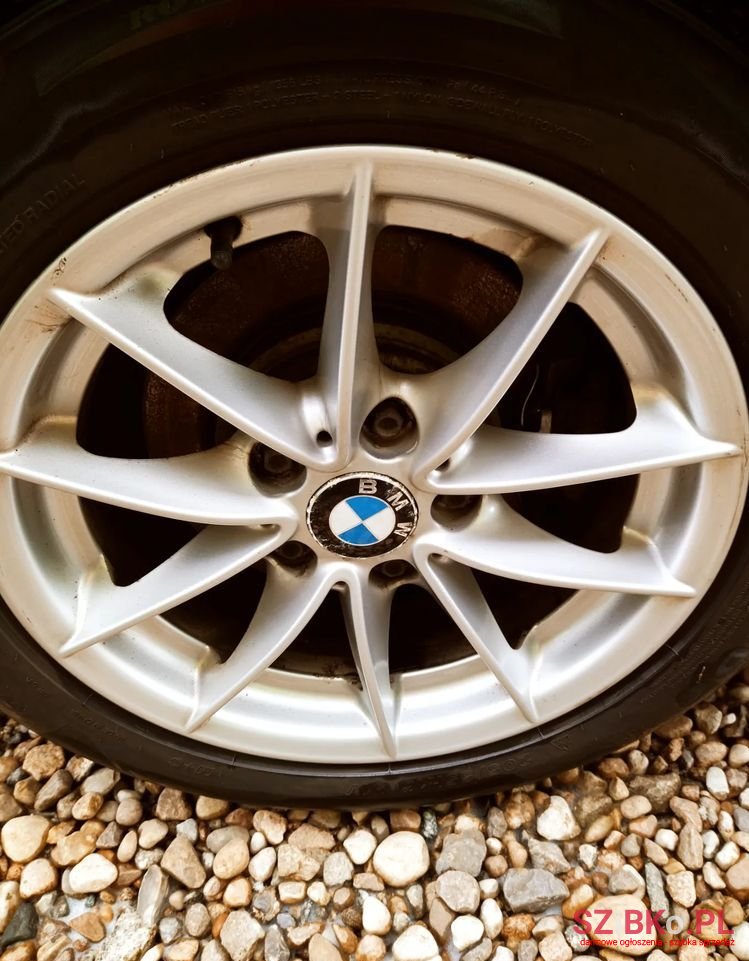 2008' BMW 3 Series 318D photo #5