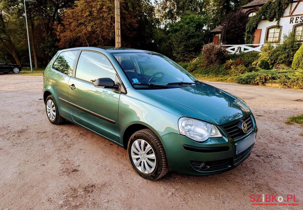 2007' Volkswagen Polo 1.6 Tour photo #1