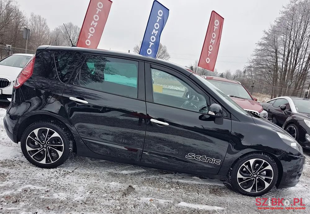 2011' Renault Scenic photo #4