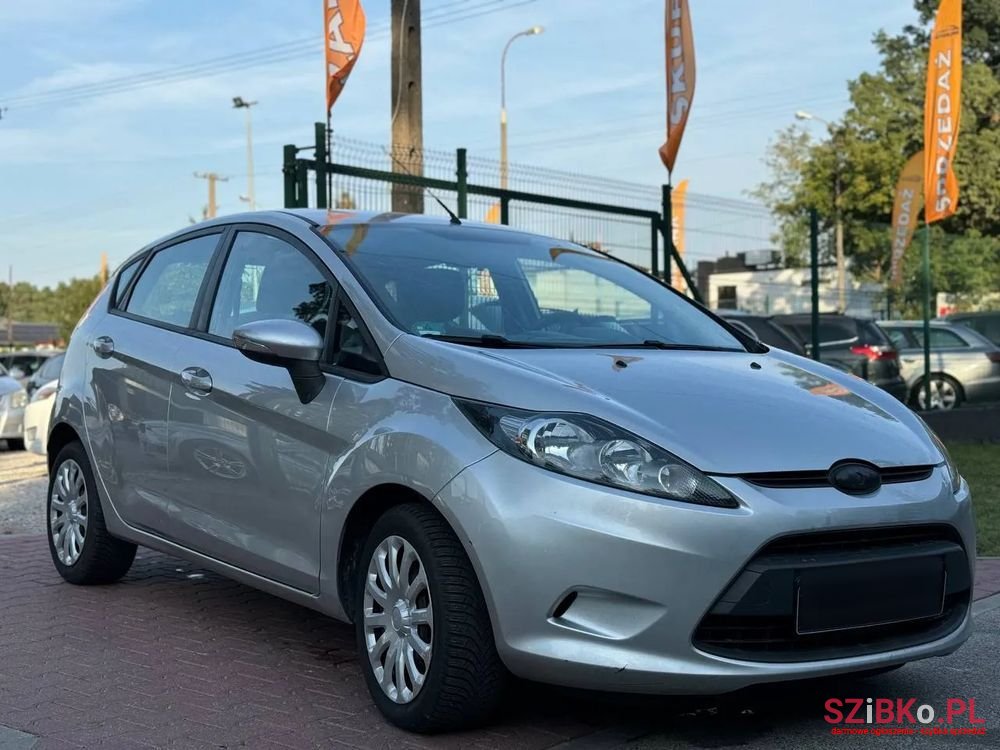 2010' Ford Fiesta 1.25 Celebration photo #3