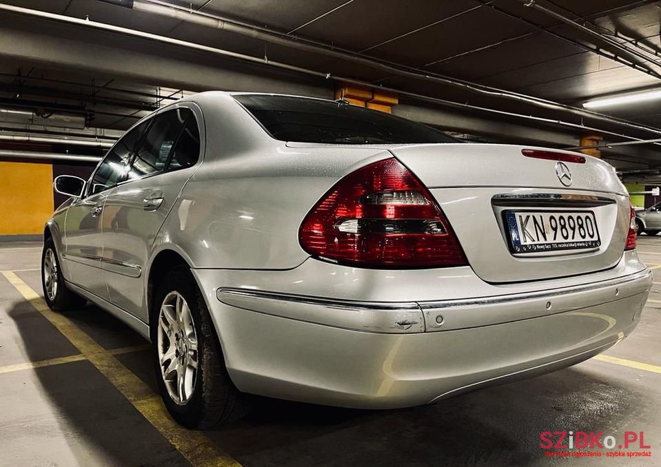 2005' Mercedes-Benz Klasa E photo #3