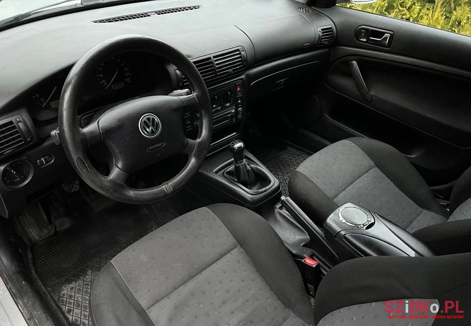 1997' Volkswagen Passat photo #5