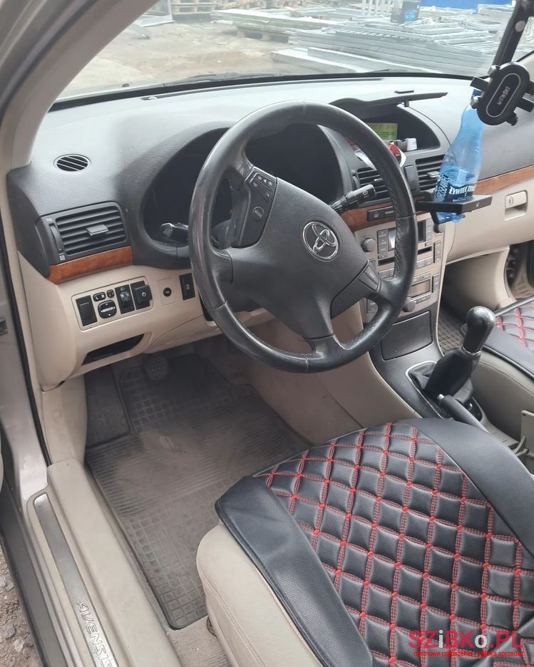 2006' Toyota Avensis photo #5