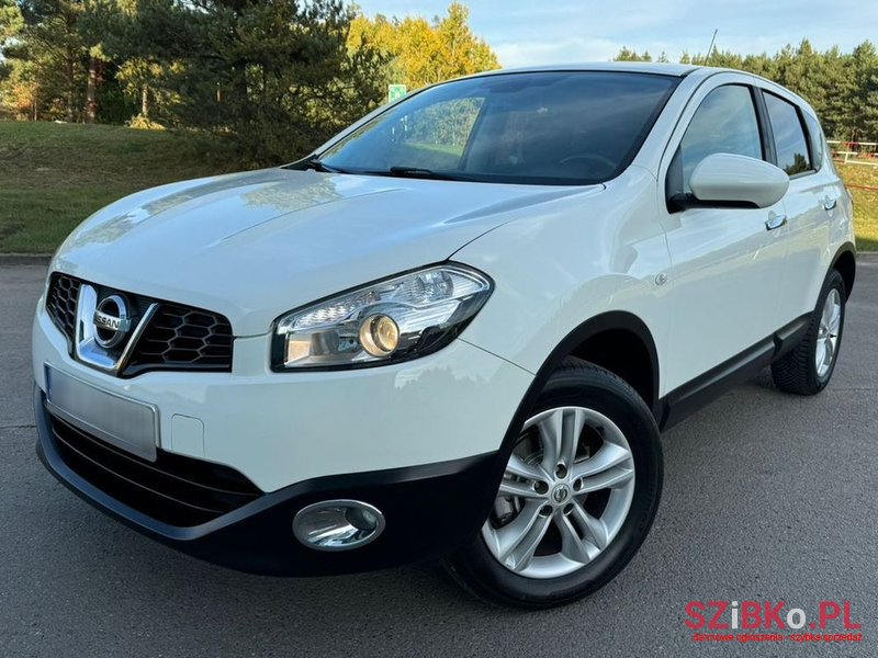 2011' Nissan Qashqai 2.0 Tekna Premium photo #1