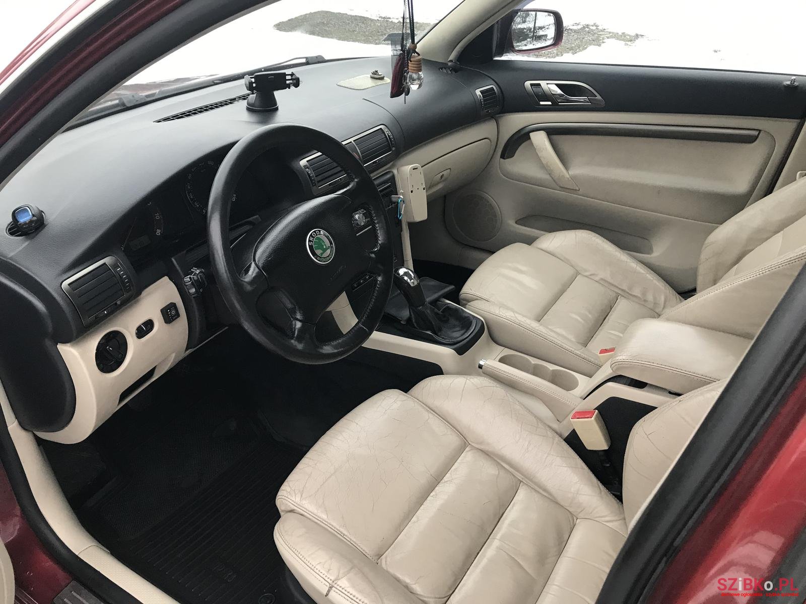 2004' Skoda Superb Седан photo #4