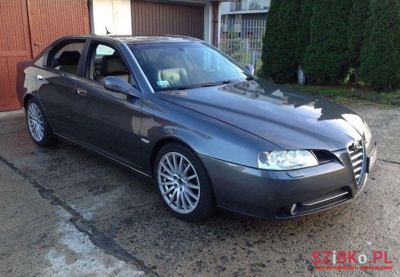2004' Alfa Romeo 166 FL photo #1