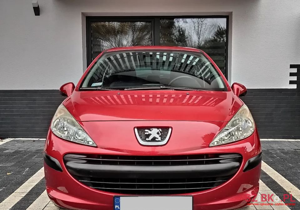 2007' Peugeot 207 photo #2