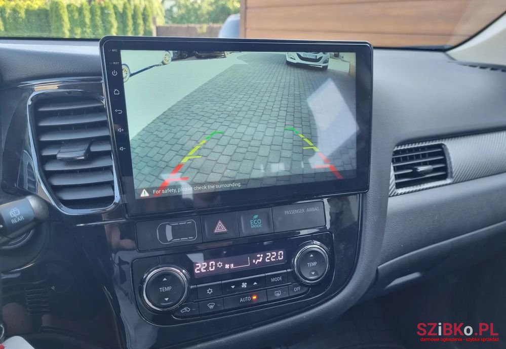 2013' Mitsubishi Outlander photo #6