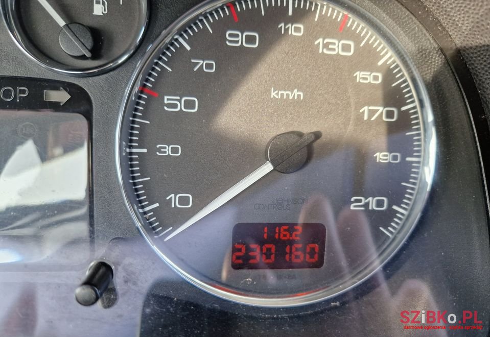 2005' Peugeot 307 photo #3