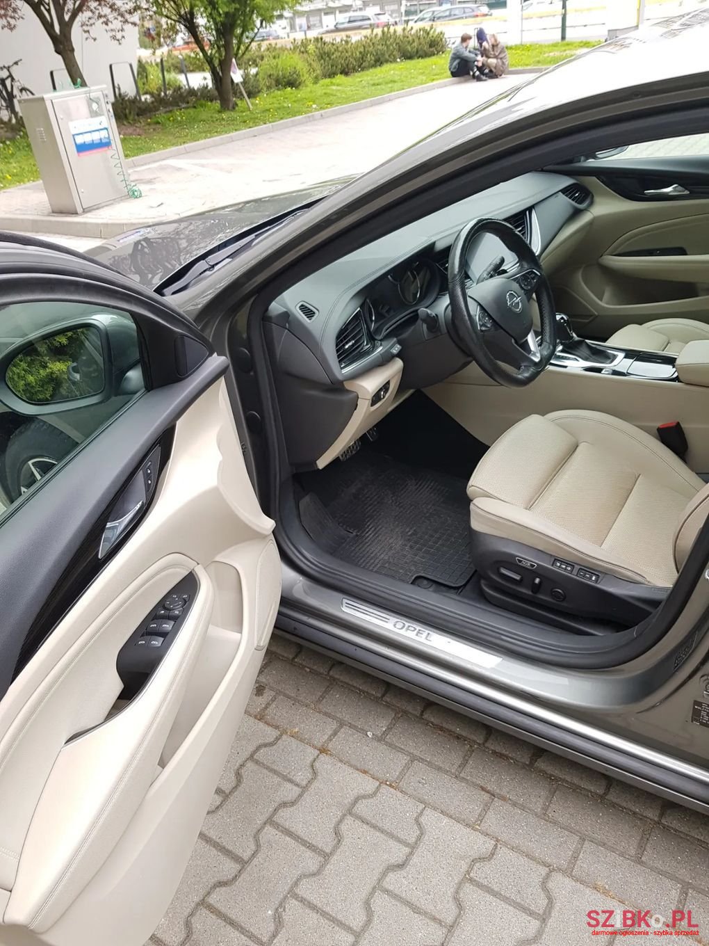 2017' Opel Insignia photo #2