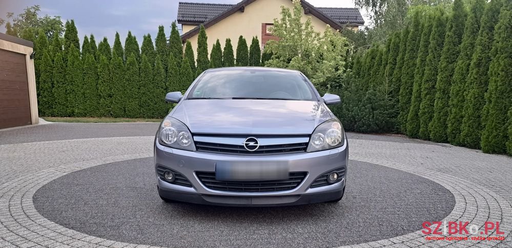 2005' Opel Astra 1.6 photo #3