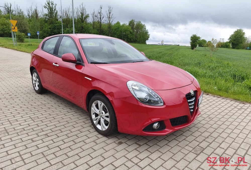 2015' Alfa Romeo Giulietta 1.4 Tb Impression photo #1