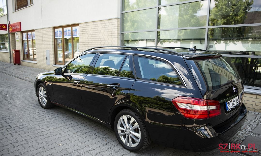 2010' Mercedes-Benz Klasa E photo #4