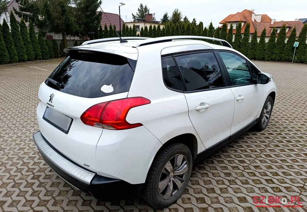 2015' Peugeot 2008 photo #4