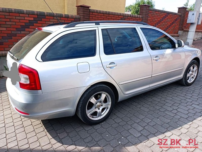 2010' Skoda Octavia 1.8 Tsi Elegance photo #4