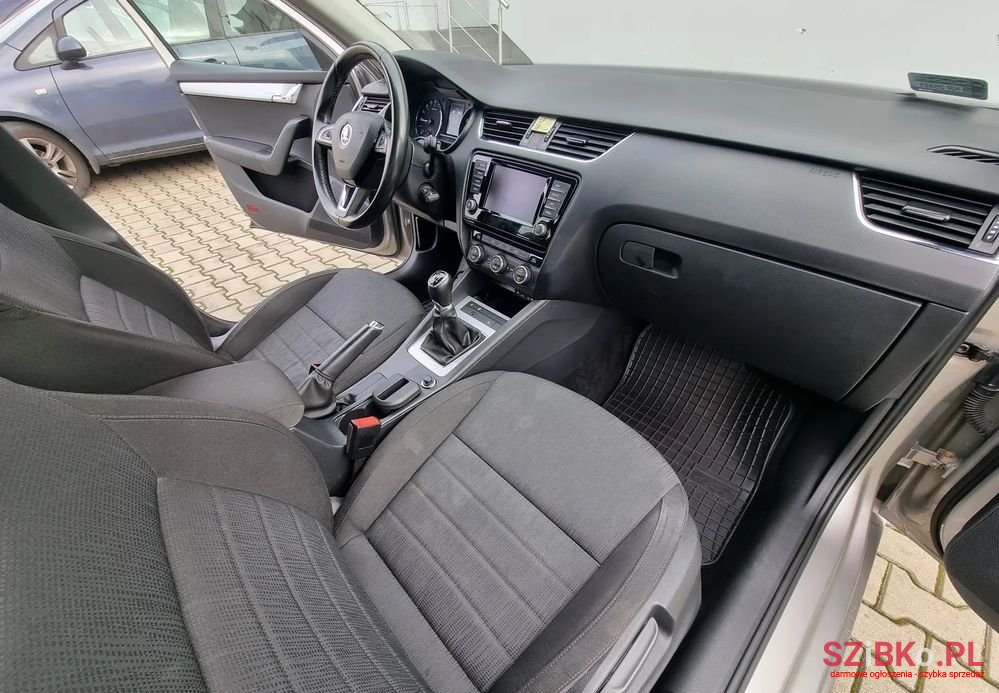 2016' Skoda Octavia 2.0 Tdi Style photo #5