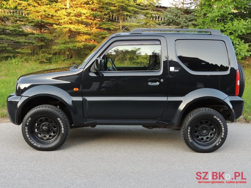 2007' Suzuki Jimny Black&White photo #2