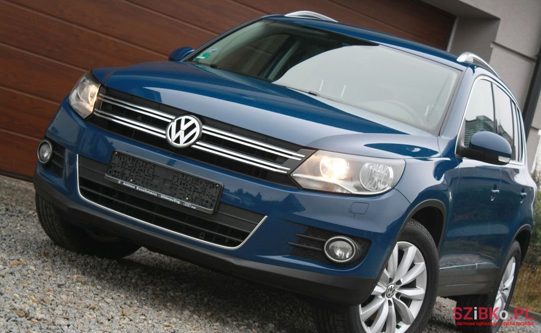 2012' Volkswagen Tiguan photo #4
