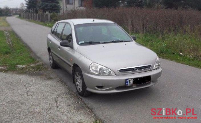 2002' Kia Rio photo #1